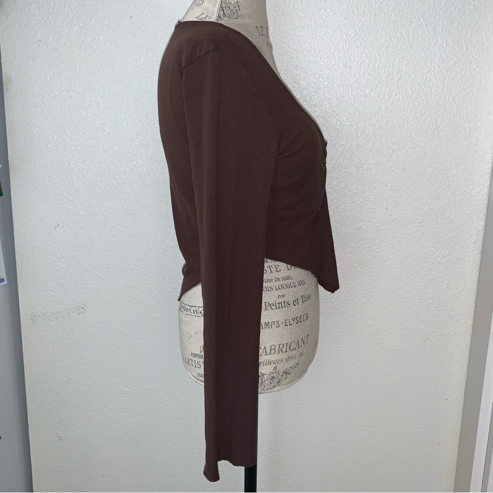 Avanova Asymmetrical Ribbed Cropped Top - Picture 9 of 15